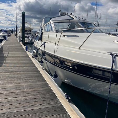 Hotel Luxury Boat Chertsey Exterior foto