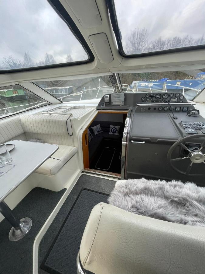Hotel Luxury Boat Chertsey Exterior foto