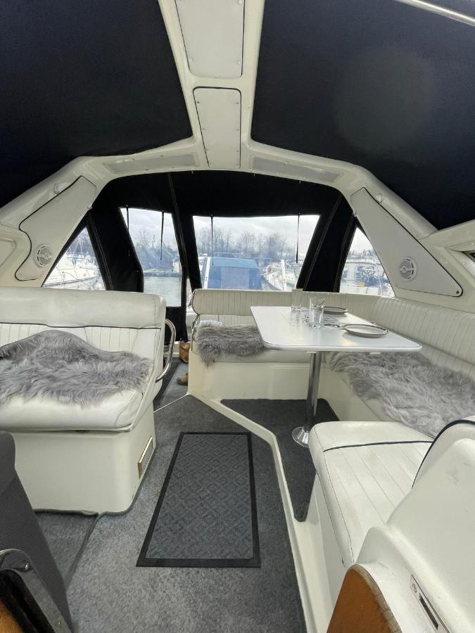 Hotel Luxury Boat Chertsey Exterior foto
