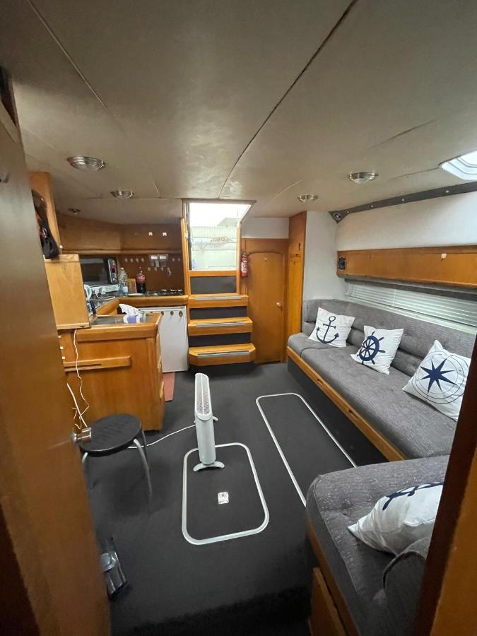 Hotel Luxury Boat Chertsey Exterior foto
