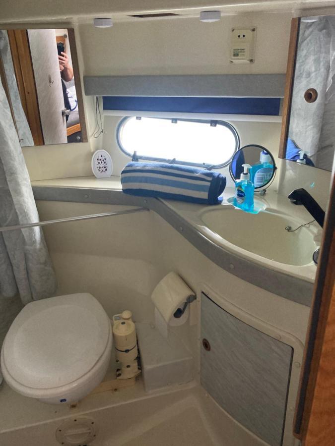 Hotel Luxury Boat Chertsey Exterior foto