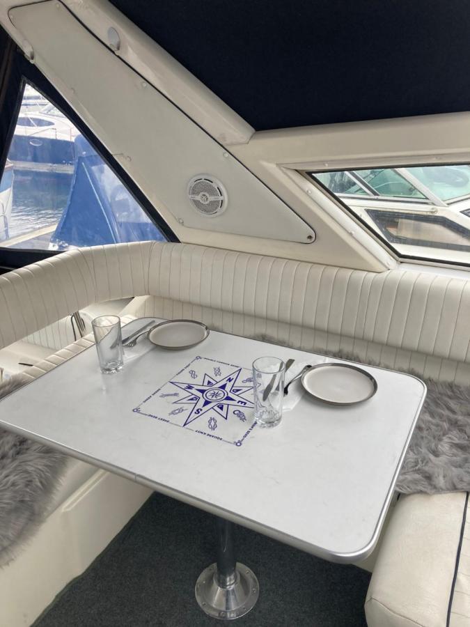 Hotel Luxury Boat Chertsey Exterior foto
