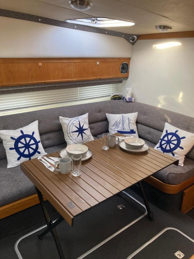 Hotel Luxury Boat Chertsey Exterior foto